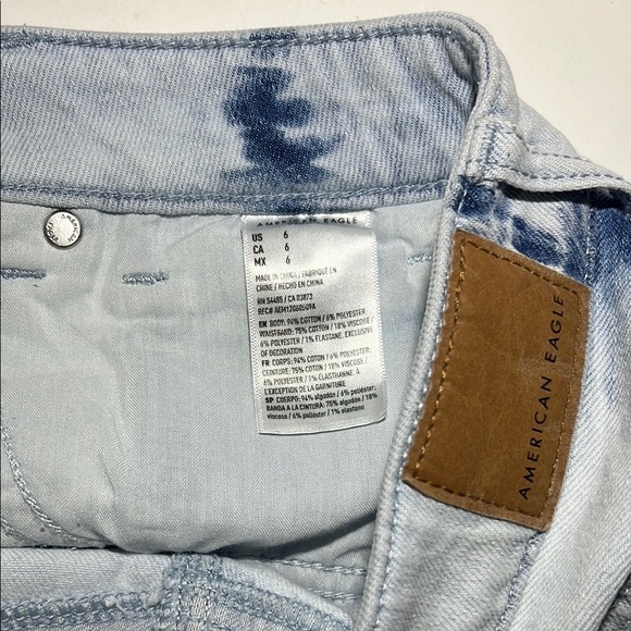American Eagle Outfitters Blue and White Jean Shorts with Tie-Dye Pattern - Picture 7 of 7